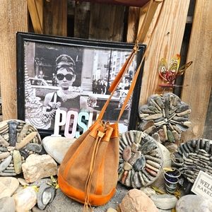 Vintage Levi's all leather crossbody bucket bag